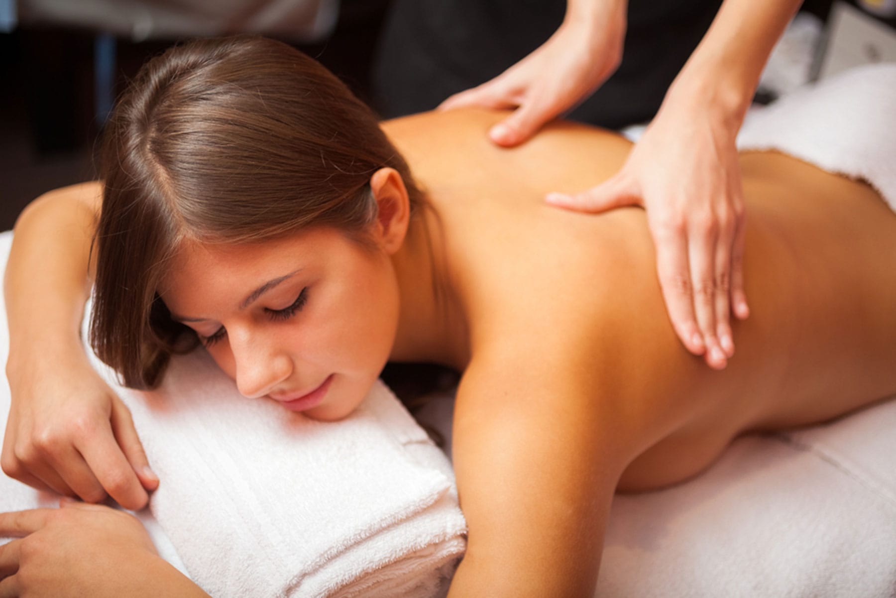 Swedish Massage in Miami Beach provides LMT at the massage studio or mobile...